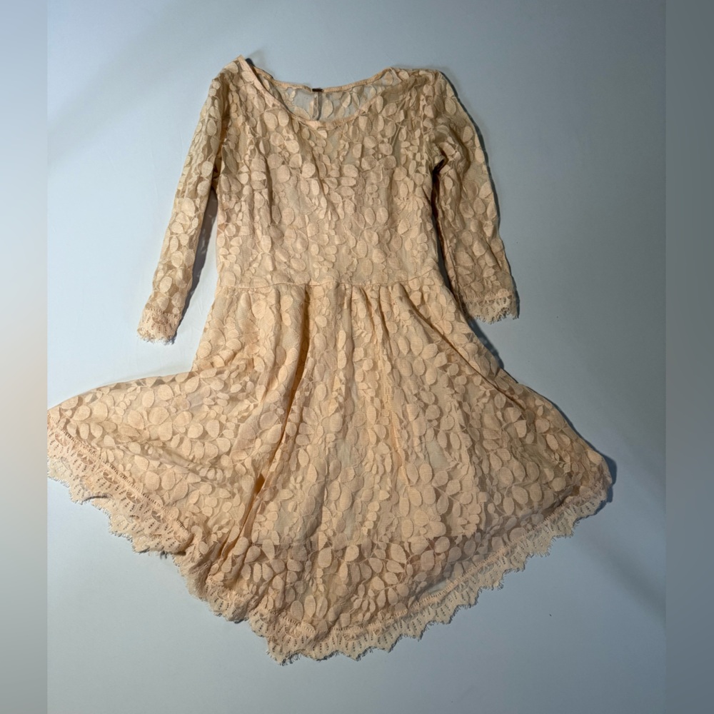 Cream Free People dress  with 3/4 Sleeves